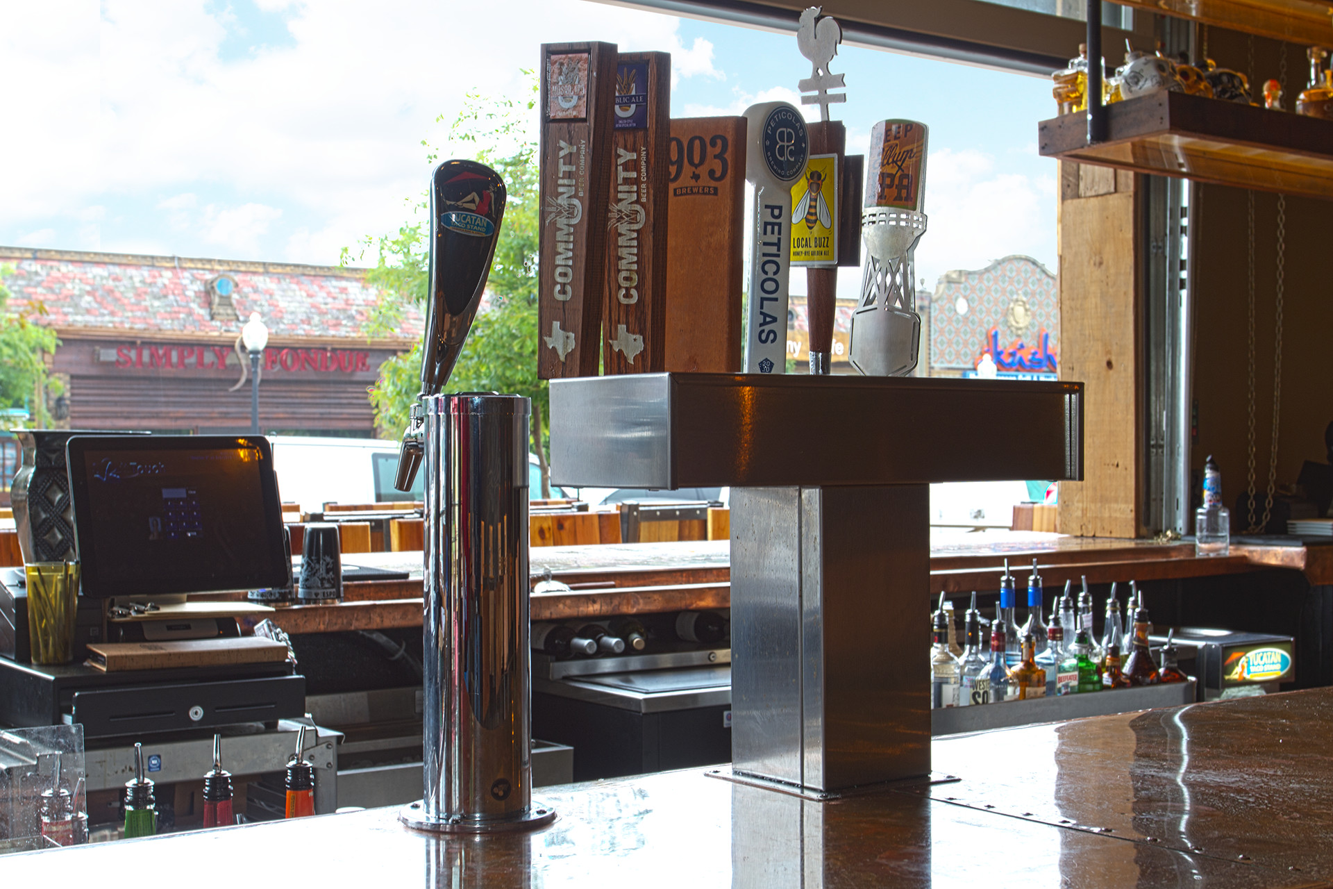 Yucatan Taco Stand gets Perlick Pump System